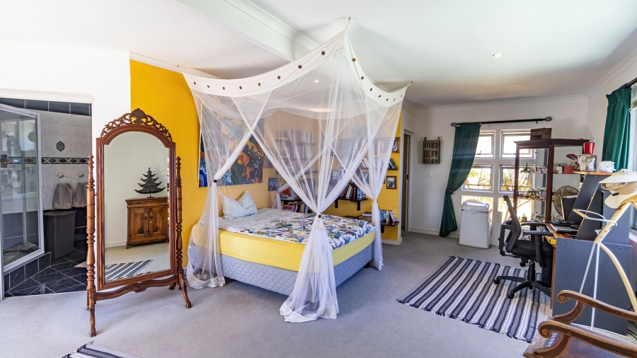 4 Bedroom Property for Sale in Rome Glen Western Cape